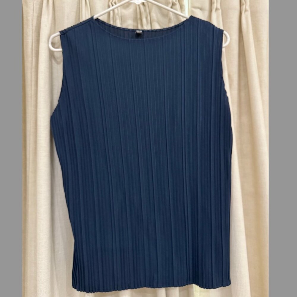 Uniqlo Pleated Navy Top